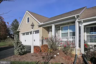 43 Farm Ln, Lancaster, PA 17603 - Photo 2