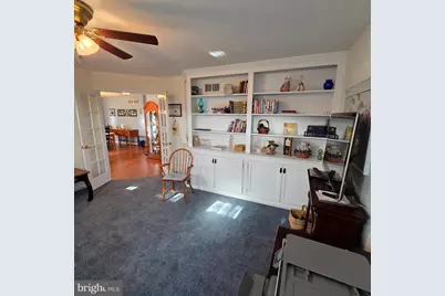 854 Cambridge Drive, Manheim, PA 17545 - Photo 4