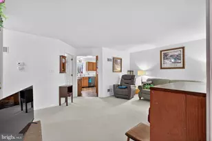 213 E 6th St, Lititz, PA 17543 - Photo 8