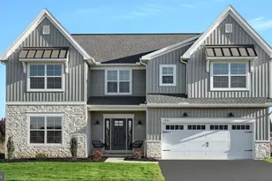 124 Morning Dr, Ephrata, PA 17522 - Photo 2