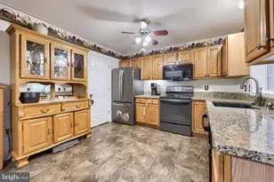 120 Acorn Ln, Mountville, PA 17554 - Photo 8