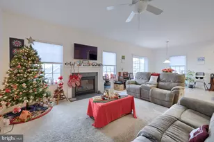 423 Valor Dr, Lititz, PA 17543 - Photo 12