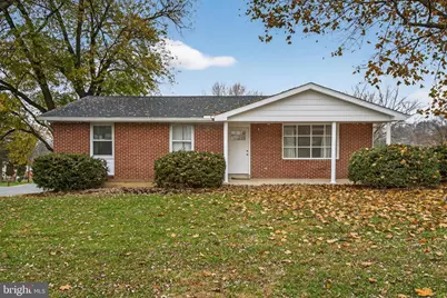 452 Longfellow Drive, Lancaster, PA 17602 - Photo 1