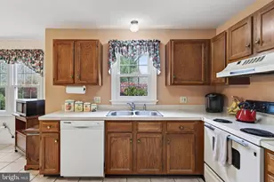 3604 Peregrine Cir, Mountville, PA 17554 - Photo 14