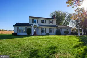 2 Mill Ridge Ct, Lancaster, PA 17601 - Photo 2