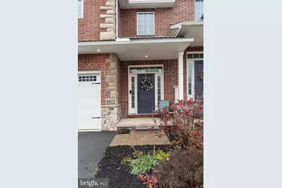 1922 Edington Place, Lancaster, PA 17603 - Photo 2