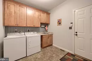 509 Brookshire Dr, Lancaster, PA 17601 - Photo 26