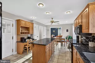 35 Old Post Ln, Lititz, PA 17543 - Photo 20