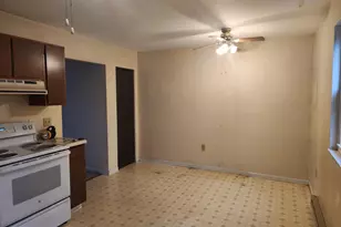 1040 Hilmar Cir, Columbia, PA 17512 - Photo 16