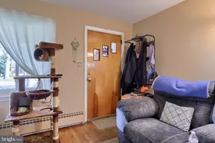 1048 Lincoln Heights Ave, Ephrata, PA 17522 - Photo 4