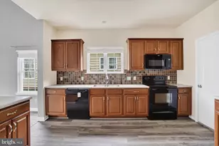 631 Thoreau Dr, Mount Joy, PA 17552 - Photo 6