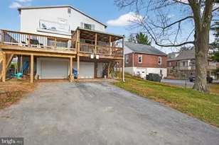 926 Broad St, Akron, PA 17501 - Photo 34