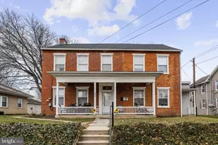 222 E High St, Manheim, PA 17545 - Photo 2