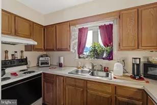 222 E High St, Manheim, PA 17545 - Photo 16