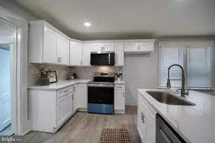 346 Duke St, Ephrata, PA 17522 - Photo 2