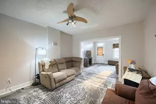 37 W Ferdinand St, Manheim, PA 17545 - Photo 12