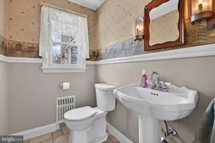 1111 Locust St, Columbia, PA 17512 - Photo 30