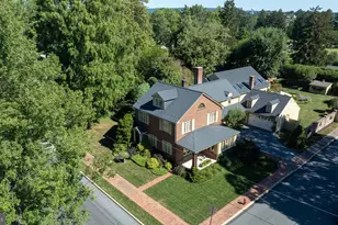 81 S Linden St, Manheim, PA 17545 - Photo 2