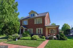 81 S Linden St, Manheim, PA 17545 - Photo 1