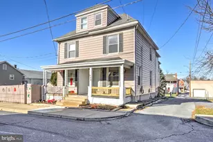 224 Cherry St, Ephrata, PA 17522 - Photo 2