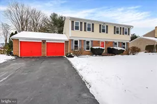 438 Coach House Ln, Lititz, PA 17543 - Photo 2