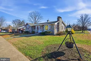 535 S 6th St, Denver, PA 17517 - Photo 2