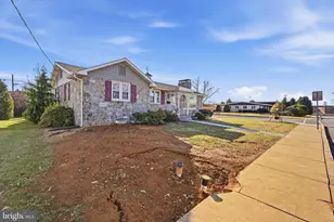 535 S 6th St, Denver, PA 17517 - Photo 4