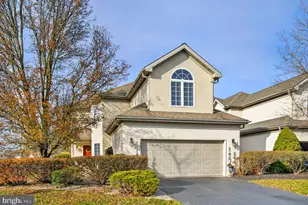 1098 Stillwood Cir, Lititz, PA 17543 - Photo 2