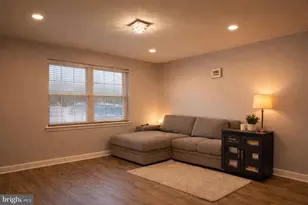 352 Dohner Dr, Lancaster, PA 17602 - Photo 2