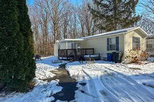 760 Azalea Ln, Gap, PA 17527 - Photo 2