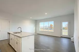 38 N Conifer Dr, Elizabethtown, PA 17022 - Photo 8