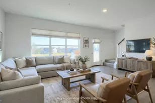 44 N Conifer Dr, Elizabethtown, PA 17022 - Photo 2