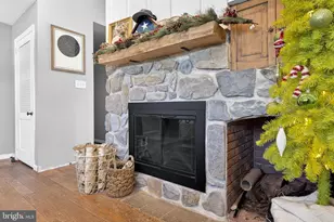 323 Edgemont Dr, Willow Street, PA 17584 - Photo 12