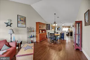 104 Goldenfield Dr, Lancaster, PA 17603 - Photo 4