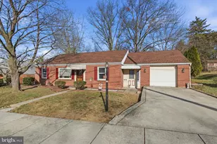 124 Spruce St, Ephrata, PA 17522 - Photo 2