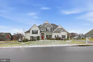 109 E Valley Rd, Denver, PA 17517 - Photo 2