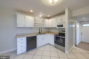 472 N State St, Ephrata, PA 17522 - Photo 22