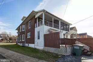 472 N State St, Ephrata, PA 17522 - Photo 10