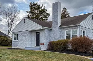 266 Redwood Dr, Lancaster, PA 17603 - Photo 1