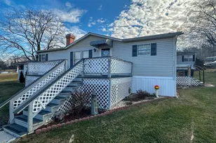 815 Circle Dr, Gap, PA 17527 - Photo 2