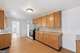 638 High St, Lancaster, PA 17603 - Photo 4