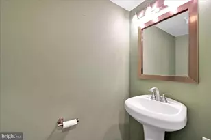 139 W Broad St, New Holland, PA 17557 - Photo 24