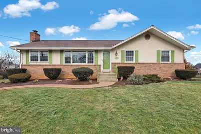 635 Jane Avenue, Mount Joy, PA 17552 - Photo 2