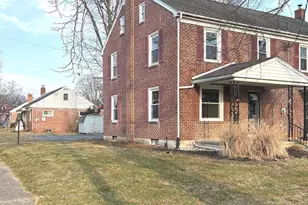 306 N 5th St, Denver, PA 17517 - Photo 2