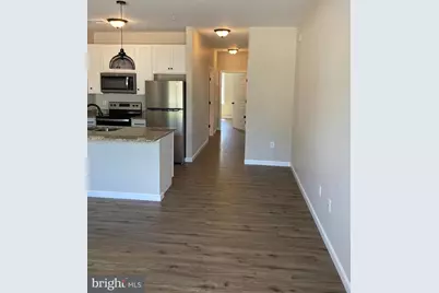 376 E Main Street #106, New Holland, PA 17557 - Photo 2