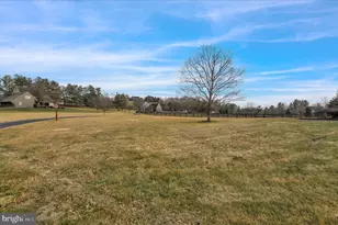 3512 Meadow View Rd, Manheim, PA 17545 - Photo 2