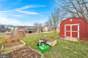 121 Pleasant View Dr, Lititz, PA 17543 - Photo 40