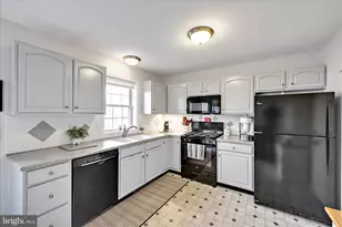 429 Indian Rock Cir, Elizabethtown, PA 17022 - Photo 10