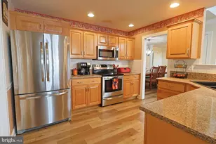 425 Zachary Dr, Manheim, PA 17545 - Photo 10