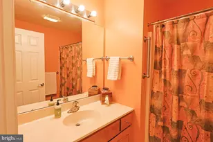 425 Zachary Dr, Manheim, PA 17545 - Photo 32